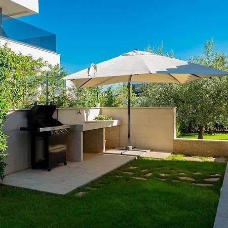 Lana By Istrialux * 보드냔