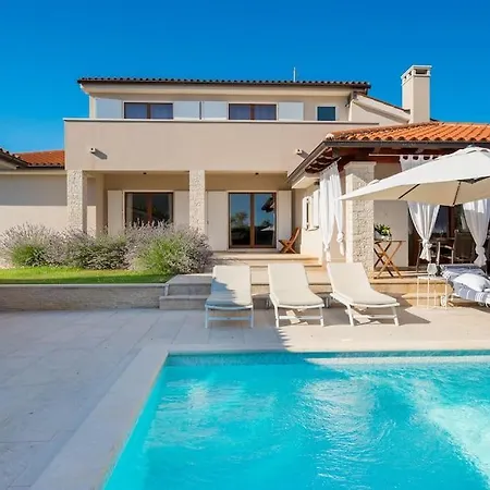 Lana By Istrialux 보드냔